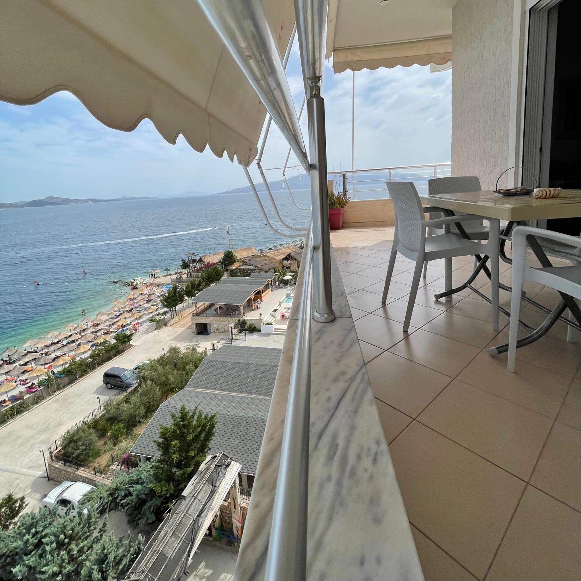 Port Side Sarande Sarandë Exterior foto