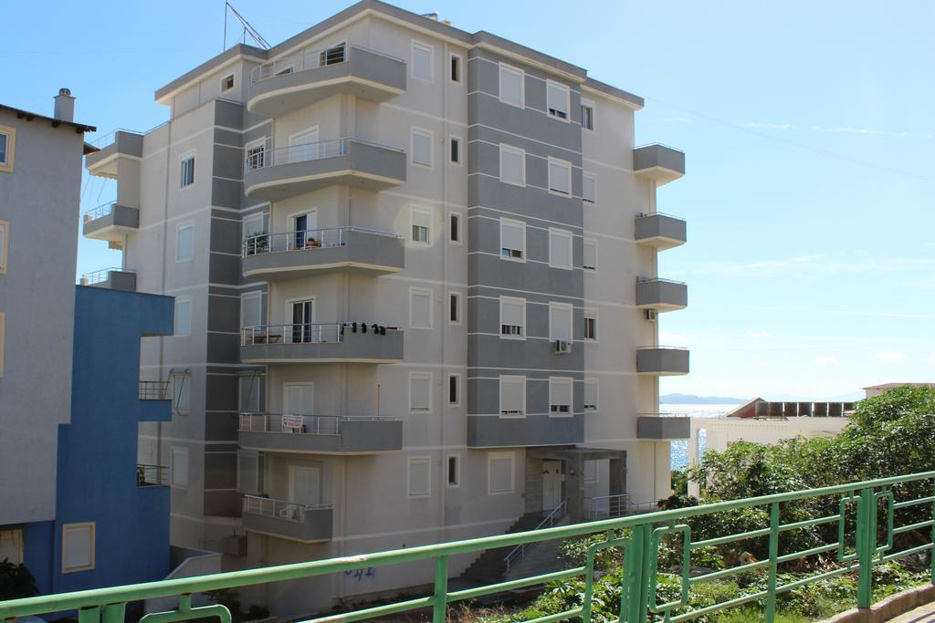 Port Side Sarande Sarandë Exterior foto